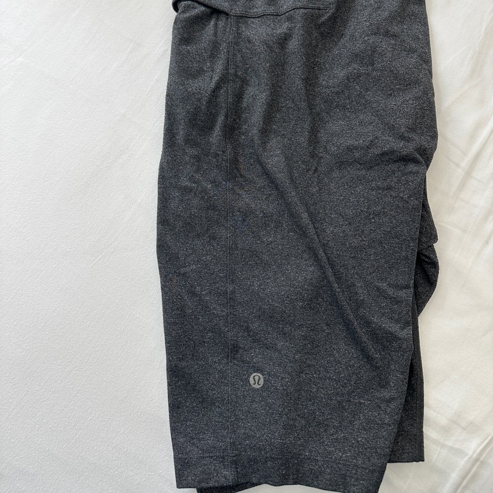 Men’s Lululemon Yoga Shorts
